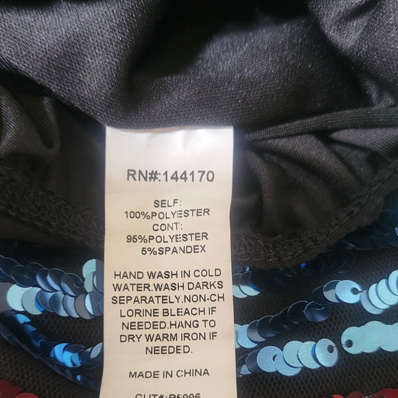 Lavish Sequin Striped Top. Size M - Picture 9 of 10